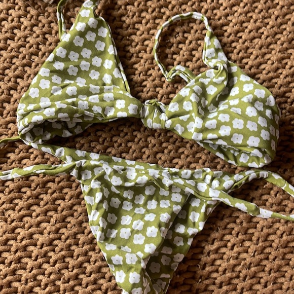 Bikini Set - Picture 1 of 1